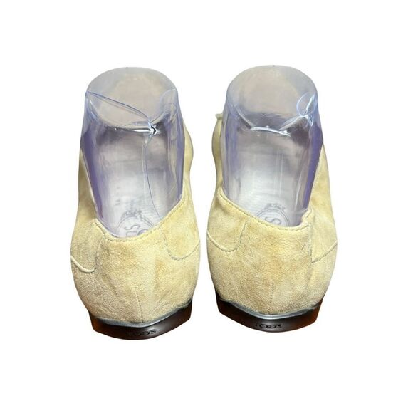 Women’s Tods flats size 9.5 tan - Picture 4 of 5